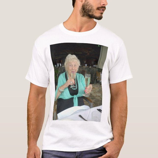 grandmothers birthday T-Shirt (Front)