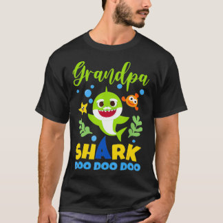 Grandpa Shark Gift Cute Baby Shark Family T-Shirt