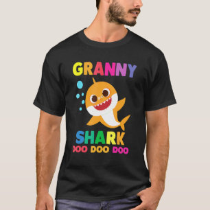 Granny Shark Cute Baby Shark Family Matching T-Shirt