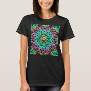Granny Square Crochet Pattern Seventies Retro Bei T-Shirt