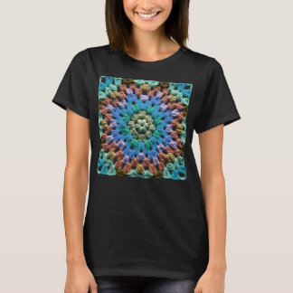 Granny Square Crochet Pattern Seventies Retro Gree T-Shirt