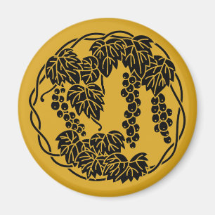 Grapes circle magnet