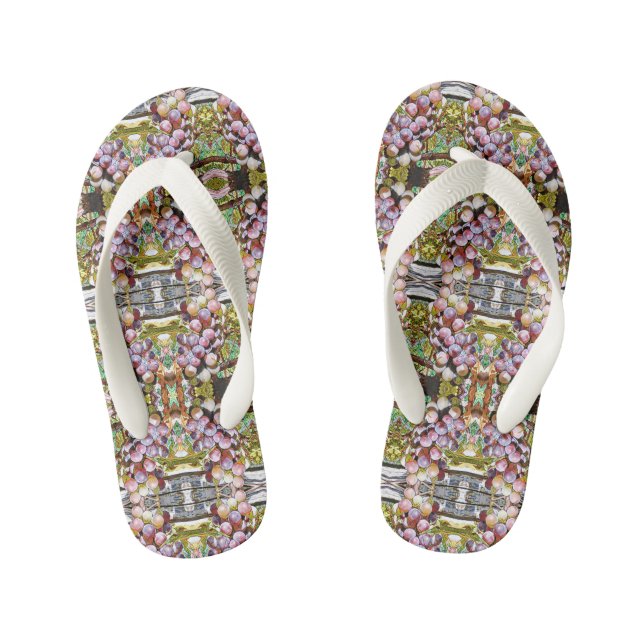 Grapes. fruits pattern. kid's flip flops (Footbed)