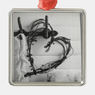 GRAPEVINE HEART CHRISTMAS ORNAMENT