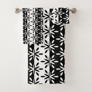 Graphic Black and White Geometric Flower Pattern Bath Towel Set