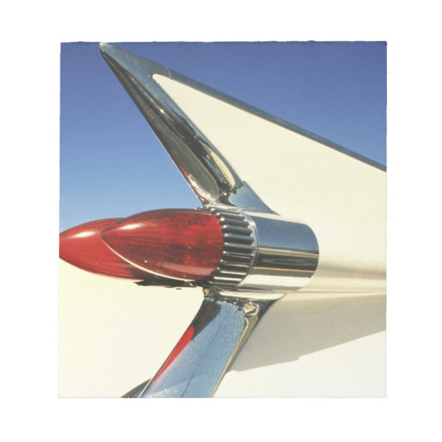 Graphic: Close-up of fin and taillight on Notepad (Front)