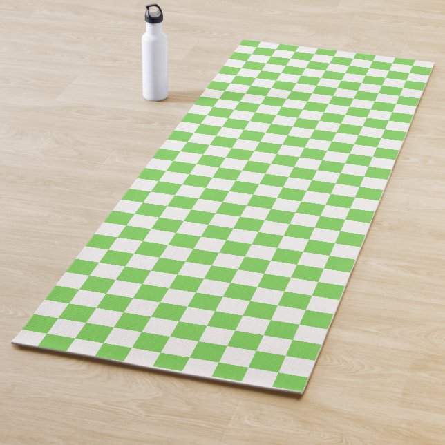 Grass green checkered  yoga mat (In Situ)