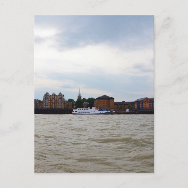 Gravesend In Kent. Postcard (Front)