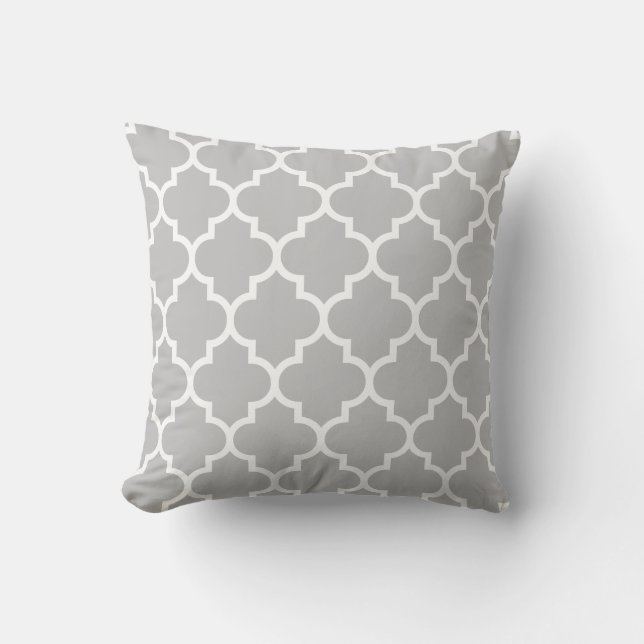 Gray And White Quatrefoil Cushion (Front)