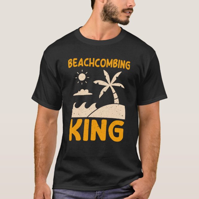 Great Beachcombing King Outfit For Men T-Shirt (Front)