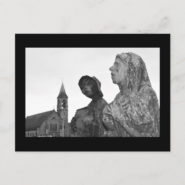 Great Famine of Ireland statues in Dublin Postcard (Front)