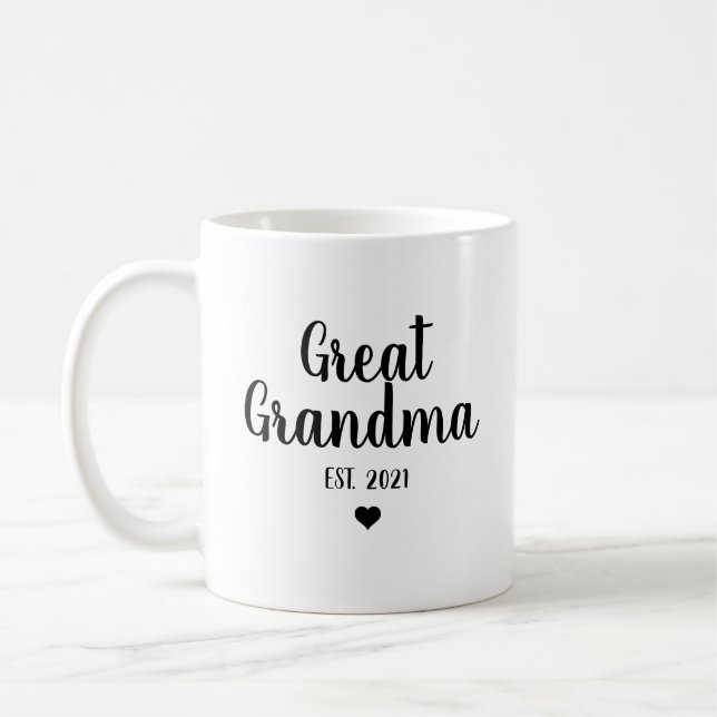 Great Grandma Est Pregnancy Announcement Gift Coffee Mug (Left)