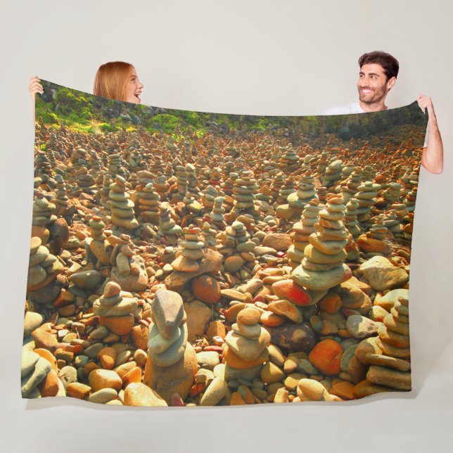GREAT OCEAN STONES FLEECE BLANKET (In Situ)