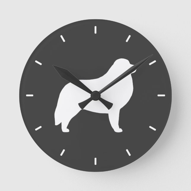 Great Pyrenees Silhouette Round Clock (Front)