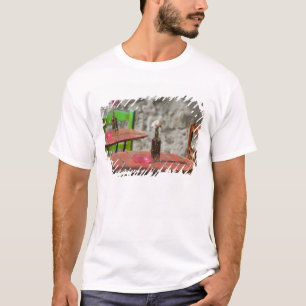 GREECE, CRETE, Hania Province, Hania: Colourful T-Shirt