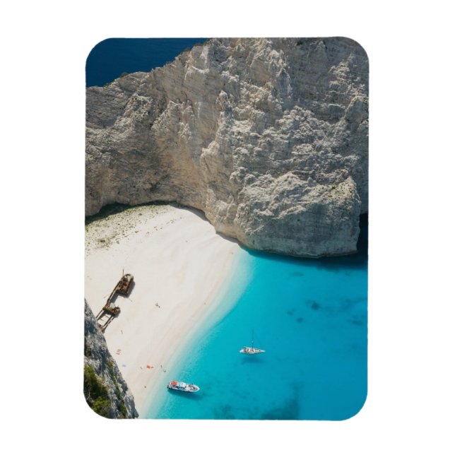 GREECE, Ionian Islands, ZAKYNTHOS, SHIPWRECK Magnet (Vertical)