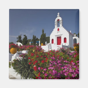 Greece, Mykonos, Cute little chapel in the Magnet