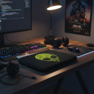 Green Alien Head Geek Laptop Sleeve