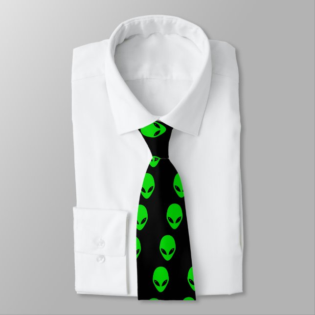 Green Alien Head pattern Tie (Tied)