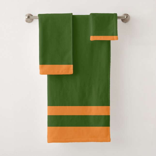 Green And Gold Sport Team Colours Bath Towel Set (Insitu)