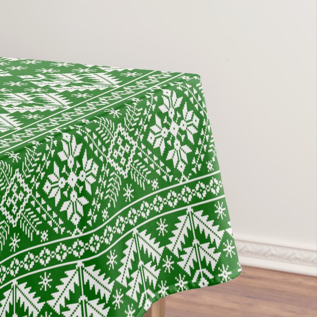 Green and White Christmas Fair Isle Pattern Tablecloth (In Situ)