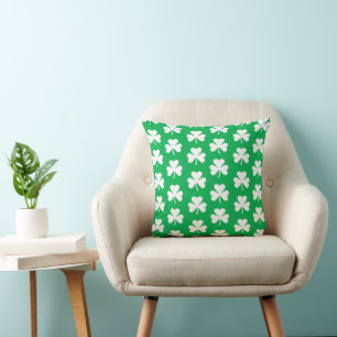 Green and White Clover Pattern Cushion