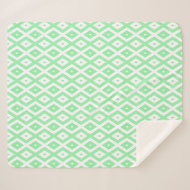 Green and white diamond pattern sherpa blanket (Front (Horizontal))