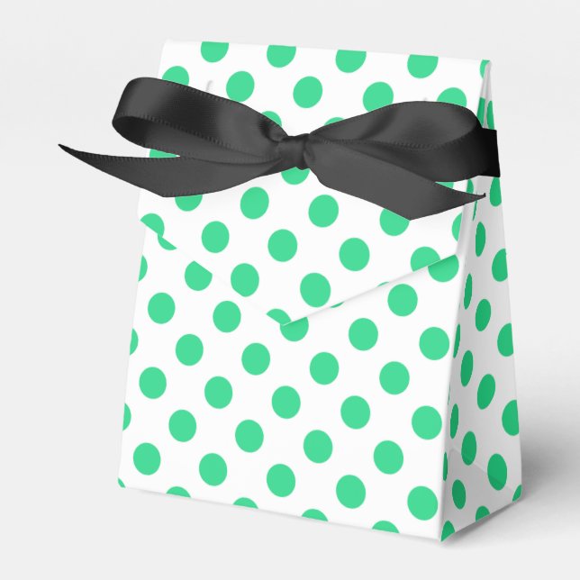Green and white polka dots favour box (Front Side)