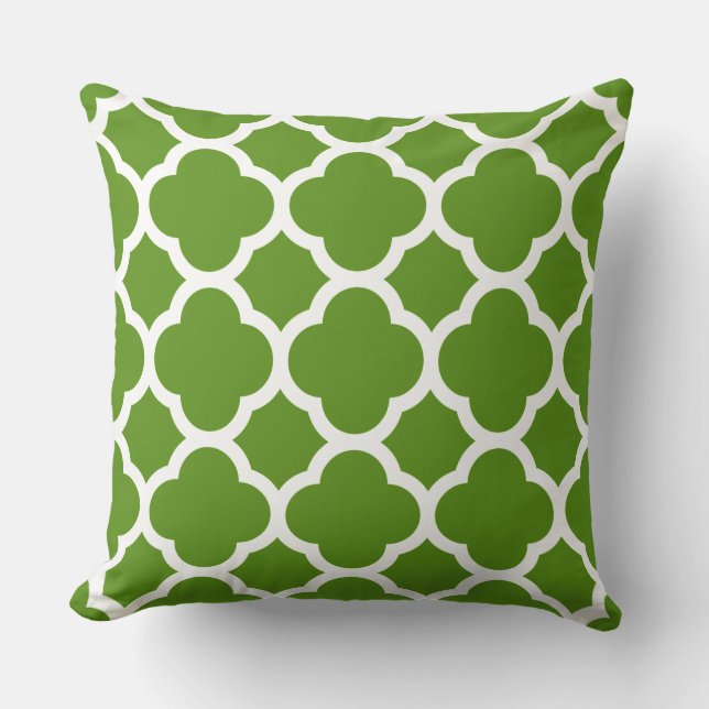 Green and White Quatrefoil Pattern Cushion (Front)