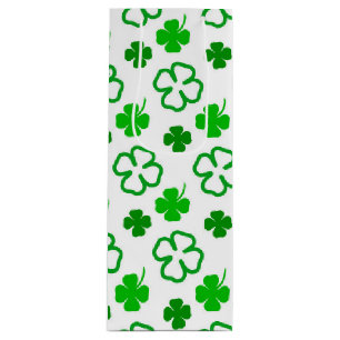 Green and White Shamrock St Patrick’s Day Gift Bag