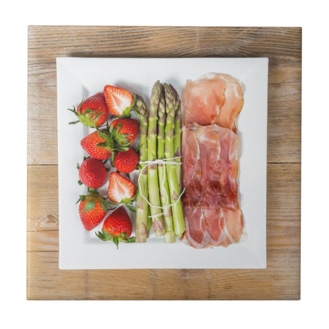 Green asparagus with ham and strawberries tile (Front)