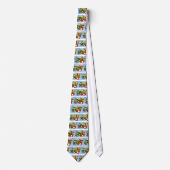 Green asparagus with strawberries on wooden tie (Front)