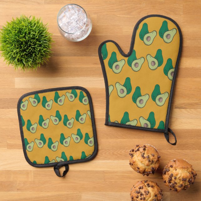 Green avocado on brown oven mitt & pot holder set (Top Down)