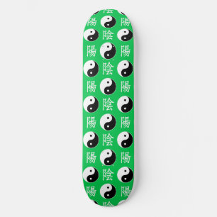 Green Background Chinese Yinyang Pattern Skateboard