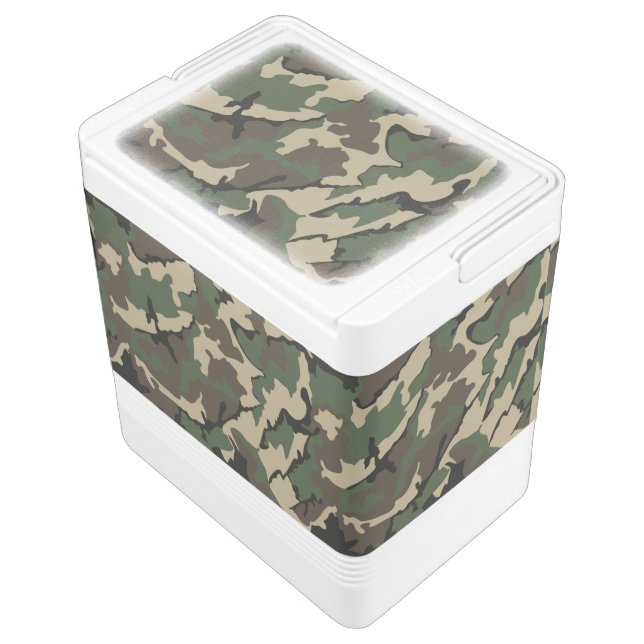 Green Camo, 24 Can Cooler Igloo Cool Box (Angled)