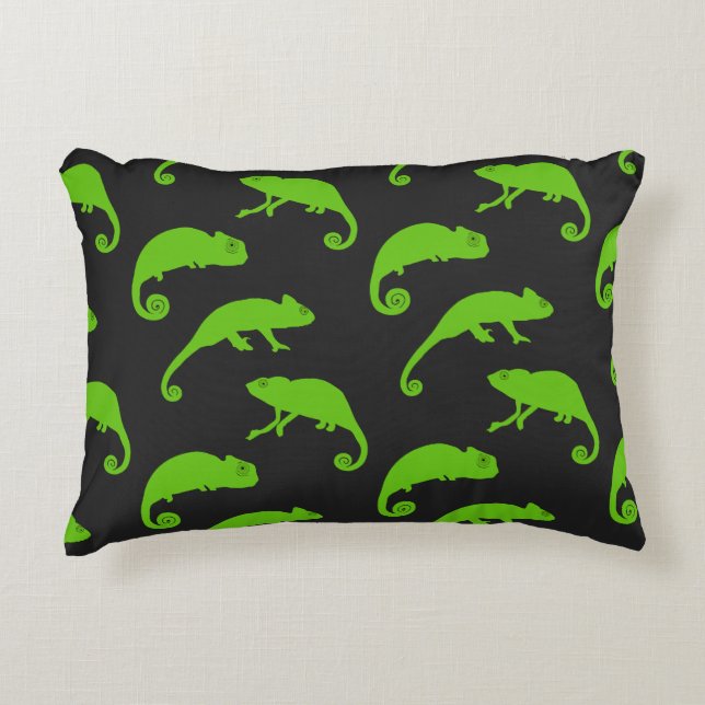 Green Chameleon Pattern Decorative Cushion (Front)