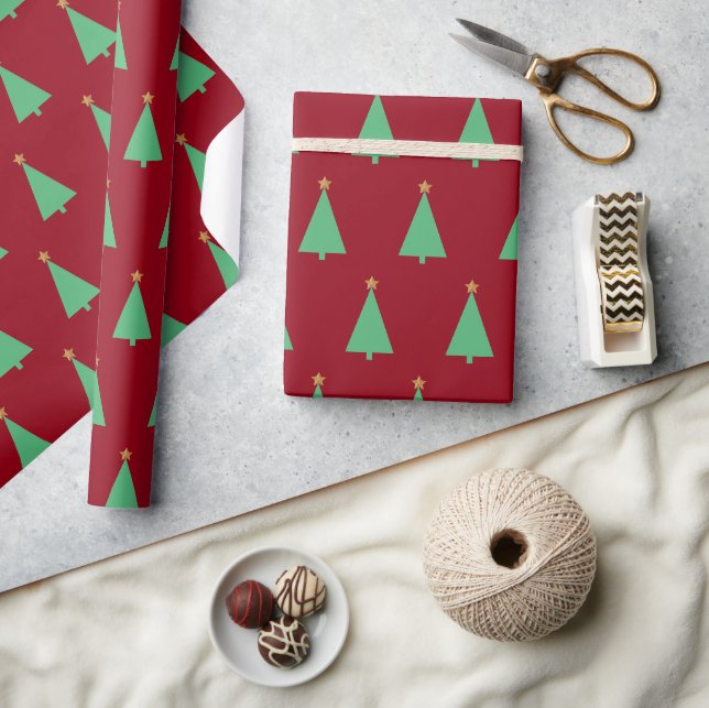Green Christmas Tree with Star Dark Red Wrapping Paper (Crafts)