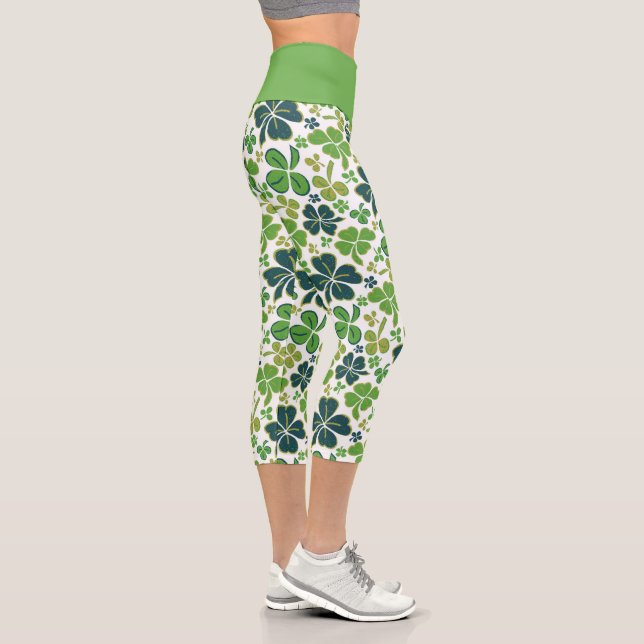 Green Clover Shamrock Pattern St. Patrick`s Day Capri Leggings (Right)