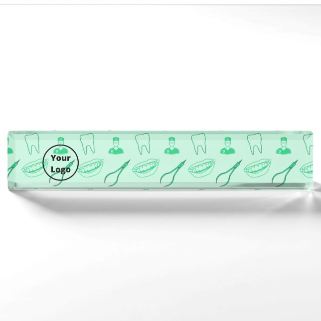 Green dentist pattern nameplate (Front)
