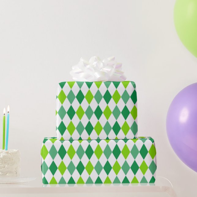 Green Diamond St. Patrick's Day Wrapping Paper (Party Gifts)