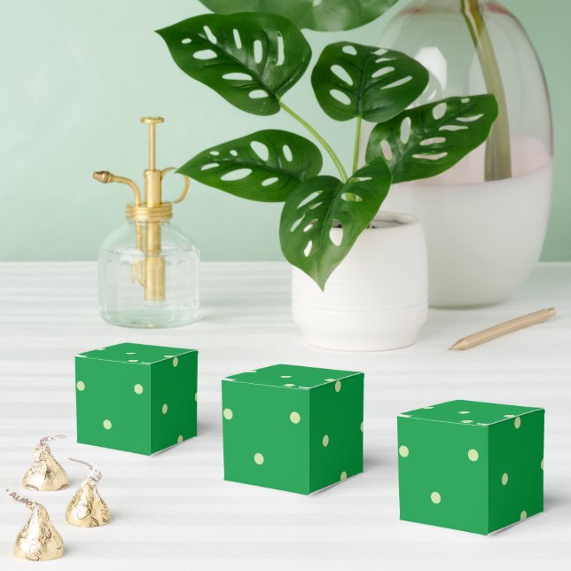 Green Dot Pattern BonBon Candy Favour Box (Multiple)