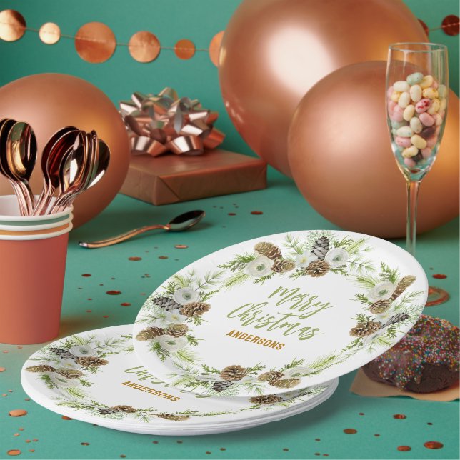 Green Floral Pines Christmas Wreath Paper Plate (Multi)