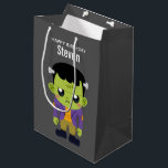 Green Frankenstein Monster Halloween Birthday Medium Gift Bag<br><div class="desc">Halloween birthday gift bag with a fun Halloween image featuring a green Frankenstein monster.</div>