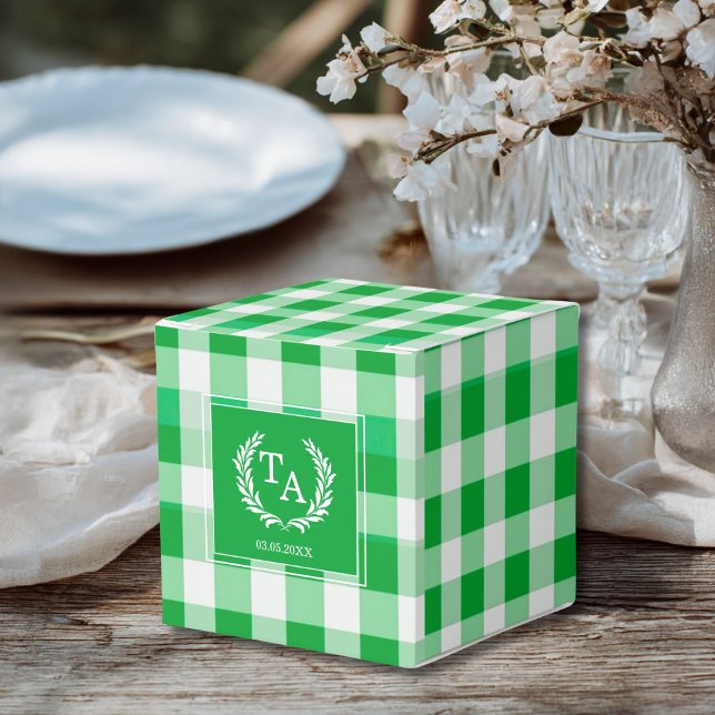 Green Gingham Monogram Crest Favour Box (Green Gingham Monogram Crest Favor Boxes for your wedding or other Occasions.)