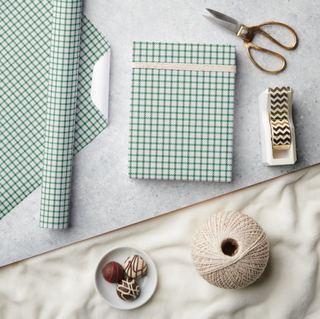 Green Gingham Wrapping Paper (Crafts)