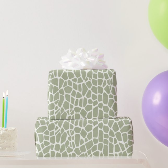 Green Giraffe Print Birthday Wrapping Paper (Party Gifts)