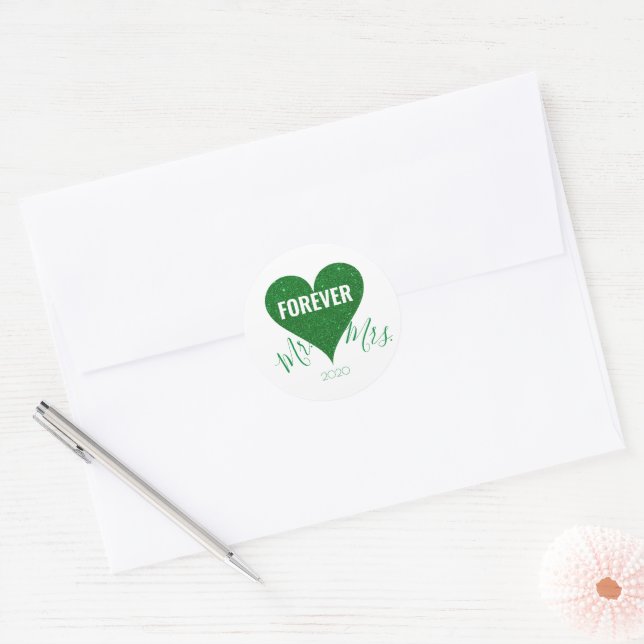 Green Glitter Heart Mr+Mrs Round Sticker (Envelope)