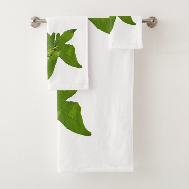 Green Grape Leaf Frog, Bath Towels Set (Insitu)