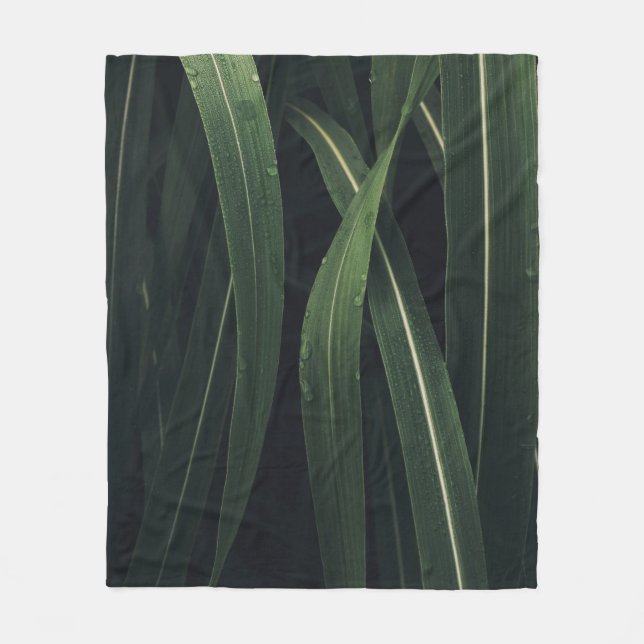 GREEN-LEAFED PLANT FLEECE BLANKET (Front)