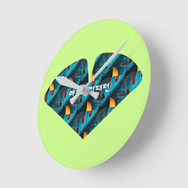 Green Palm Leaf Pattern Round Clock (Angle)